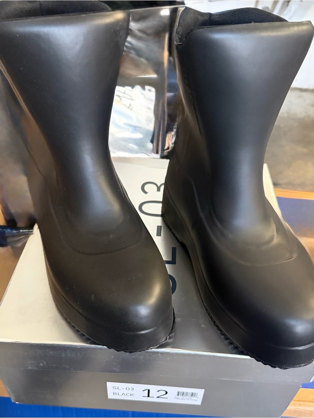 Yeezy Black Mid-Calf Heeled Boots - Picture 4 of 4